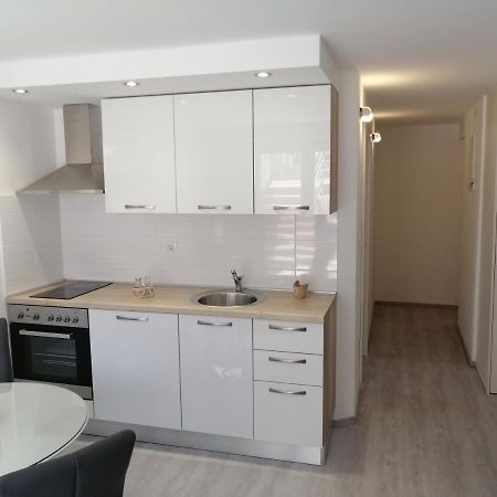 Apartment Leptir Podstrana Luaran gambar